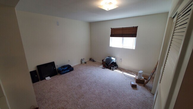 Building Photo - 1576 Plata Way