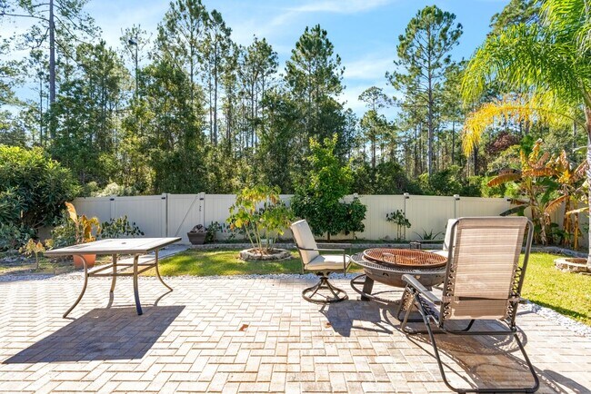Building Photo - 454 Willow Lake Dr