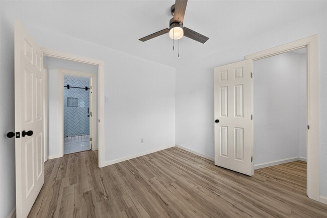 Building Photo - 17006 Enchanted Cir E