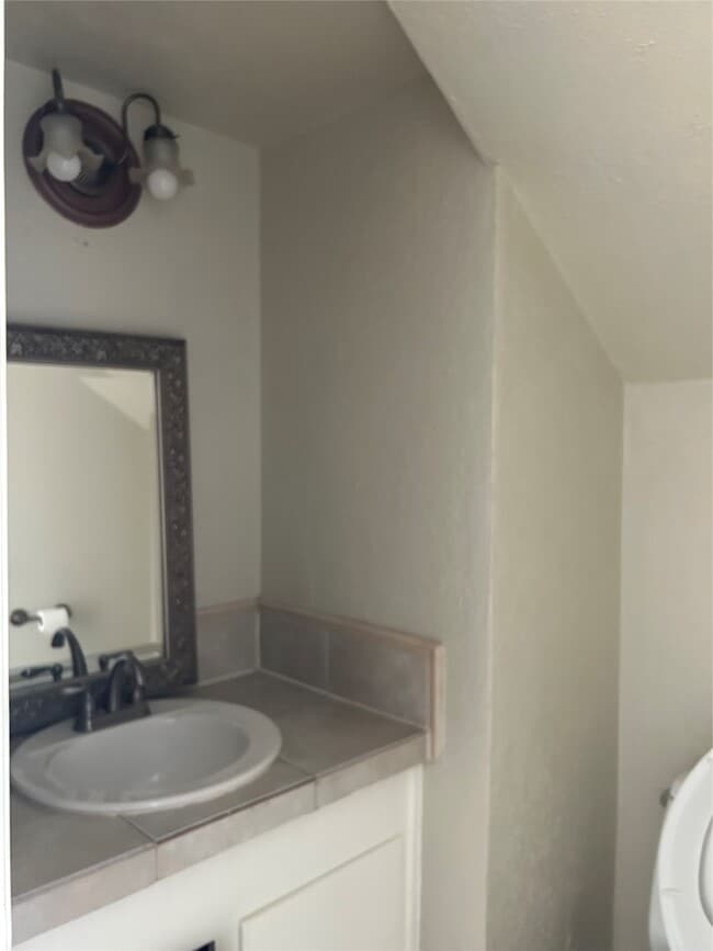 Building Photo - 1403 Blalock Rd