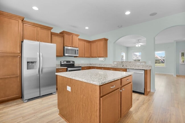 Building Photo - 5-Bedroom Buckhead East Home with Modern Kitchen & Large Fenced Yard