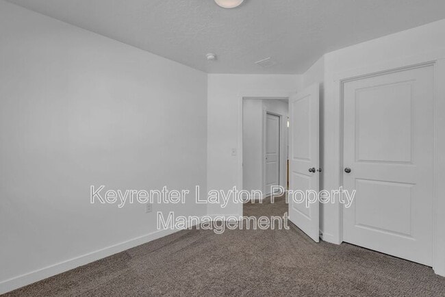 Building Photo - 2786 N Airmen Ave