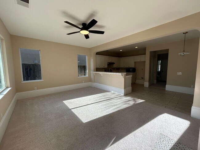Building Photo - 4113 Piccadilly Ln