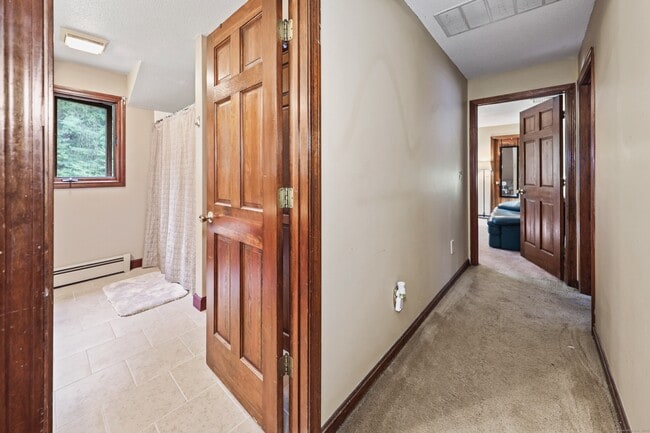 Building Photo - 522 Springfield Rd