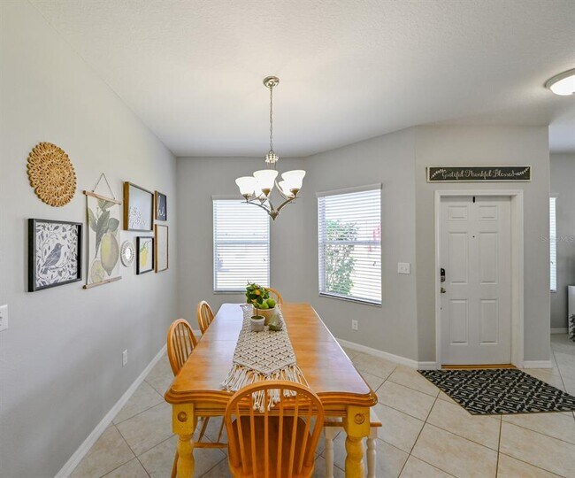 Building Photo - 13529 Crest Lake Dr