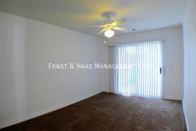 Building Photo - 3560 Pine Ave