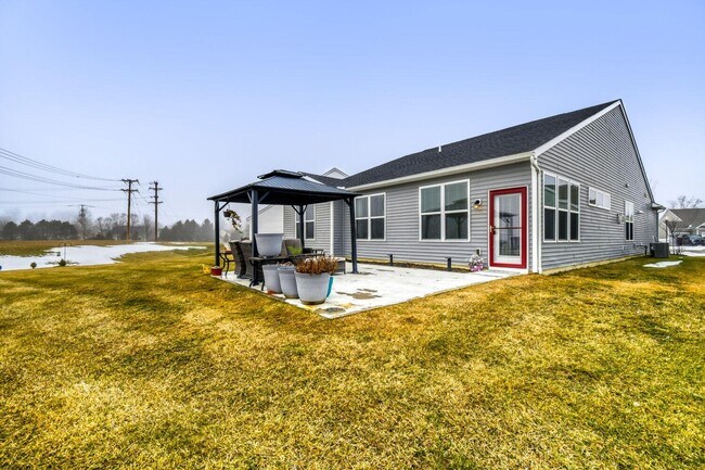 Building Photo - 1585 Nettle Ct