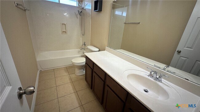 Building Photo - 834 Red Fern Dr