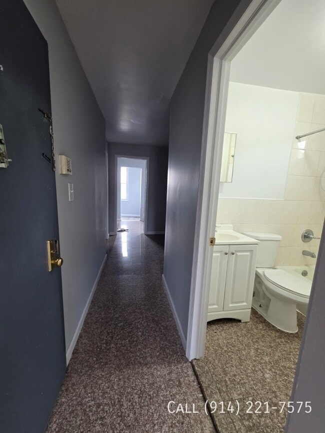 Building Photo - 146 Beech St