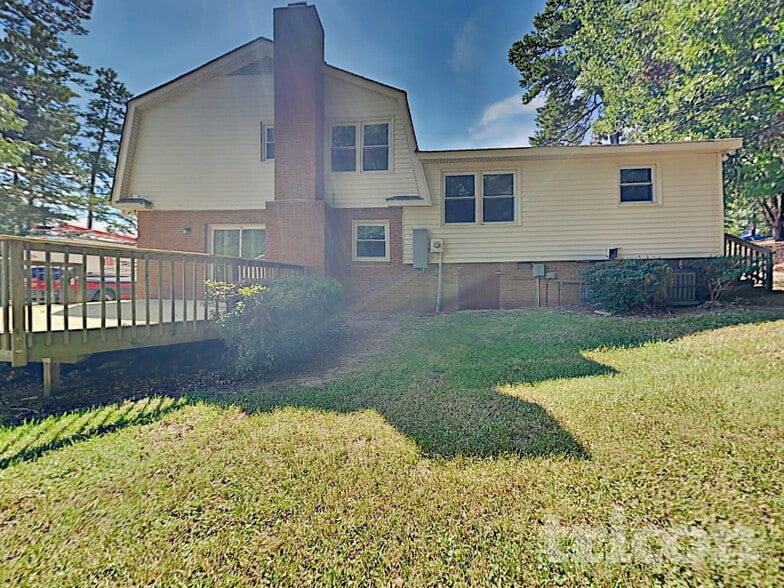 Building Photo - 6010 Sullins Rd