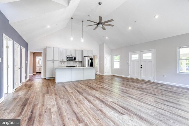 Building Photo - 1248 Generals Hwy