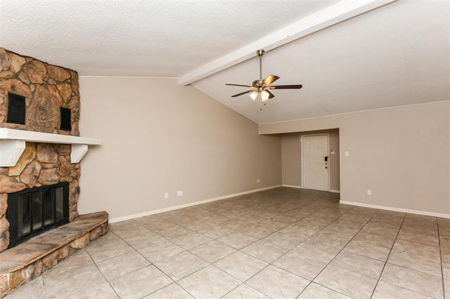 Building Photo - 1905 Christopher Dr