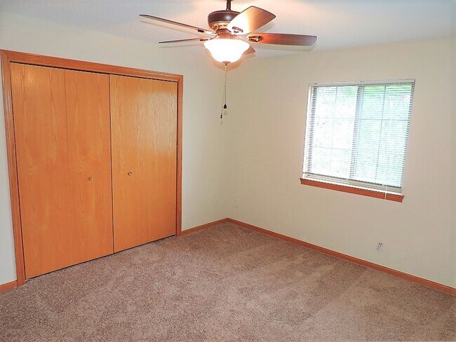 Building Photo - $1,300 | 2 Bedroom, 1 Bathroom Condo | No Pets* | Available for August 1st, 2026 Move In!