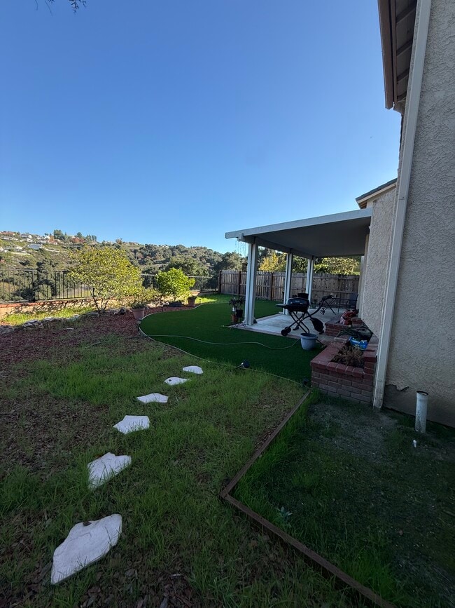 Building Photo - 2466 Robert Rd