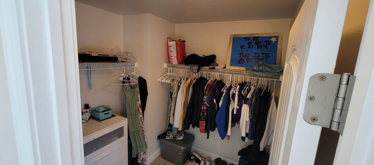 Building Photo - 745 Glennbrooke Blvd