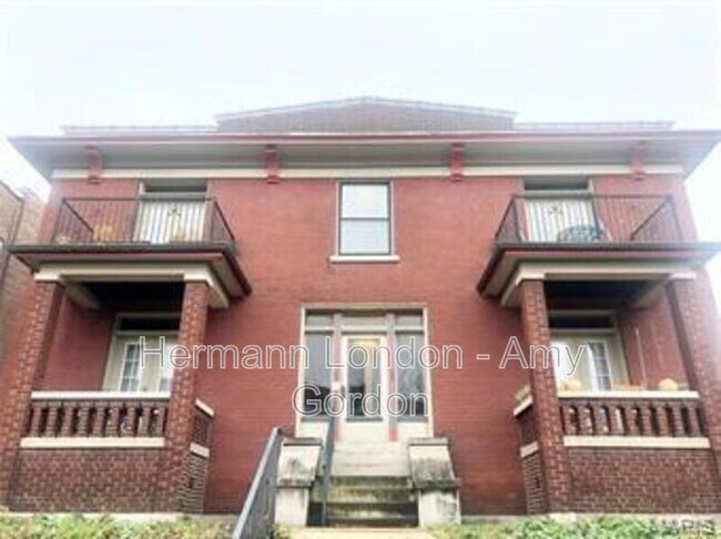 Building Photo - 3918 Flad Ave