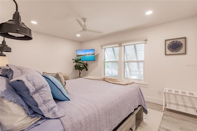 Building Photo - 6042 W Peppertree Way