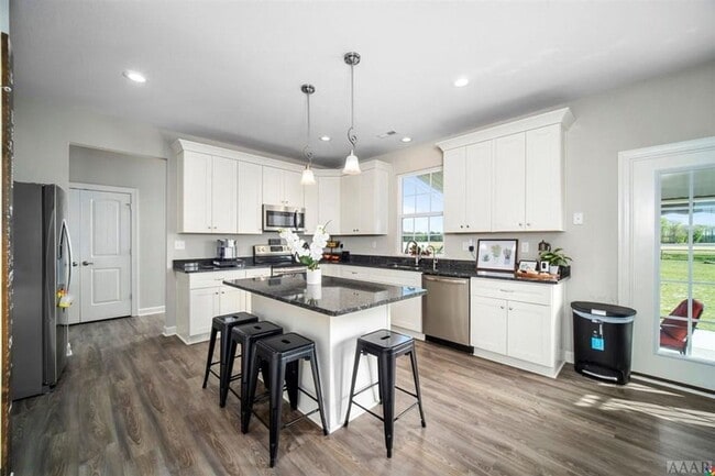 Building Photo - 103 Stedman Ln W