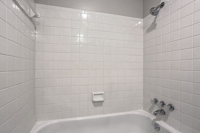 Building Photo - 10814 W 116th St