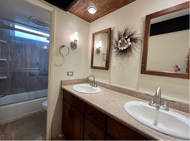 Building Photo - 98-410 Koauka Loop #3E