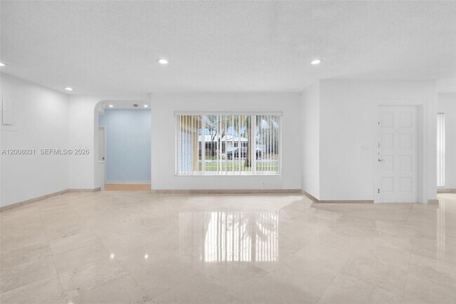 Building Photo - 3441 N Hills Dr