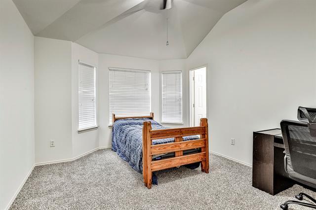 Building Photo - 9921 Delamere Dr