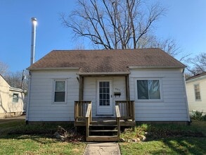 Building Photo - 4-Bed Single Family Home Available Now
