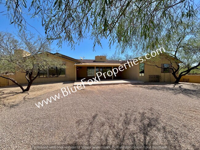 Building Photo - 4340 E Cerrada Del Charro