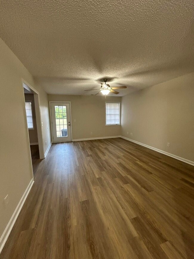 Building Photo - 3395 Bolden Ln