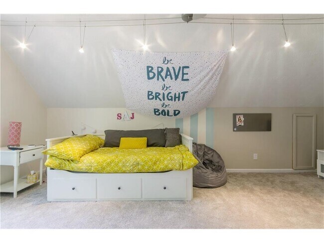 Building Photo - 2807 Forest Wood Dr