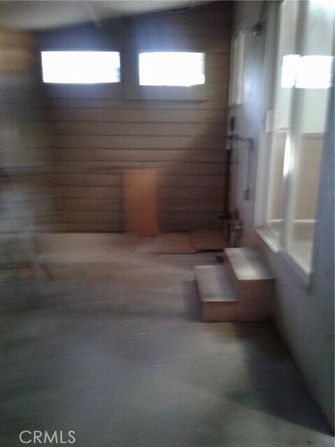 Building Photo - 924 W George St