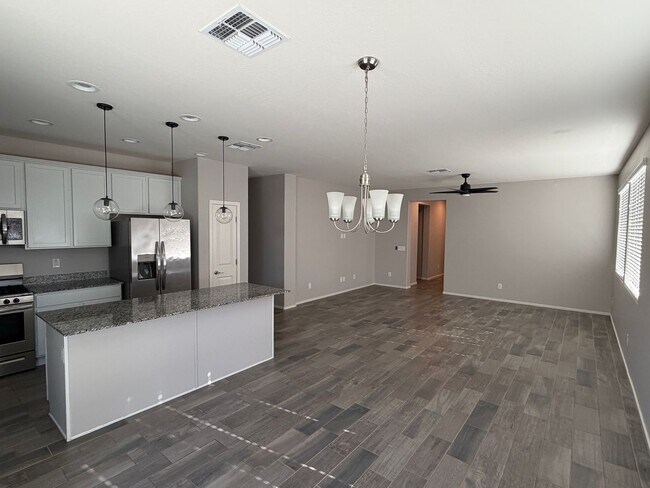 Building Photo - Three Bedroom Two Bath Home with A Den