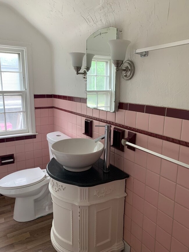 Building Photo - Coming Soon !3 Bedroom, Garage June 6th