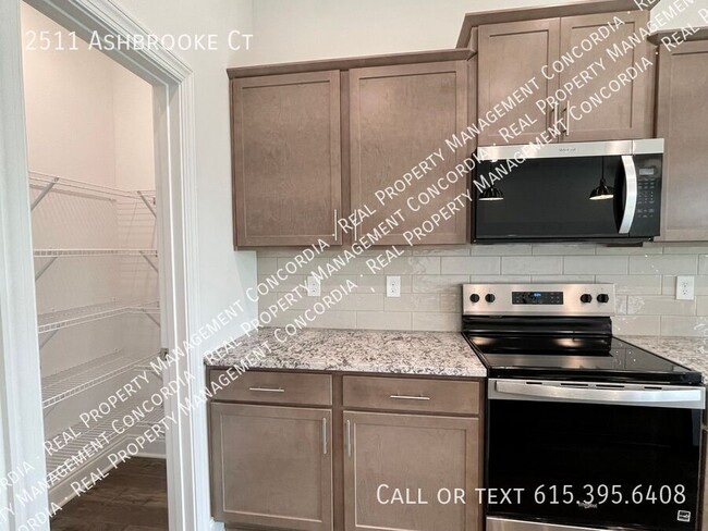 Building Photo - 2511 Ashbrooke Ct