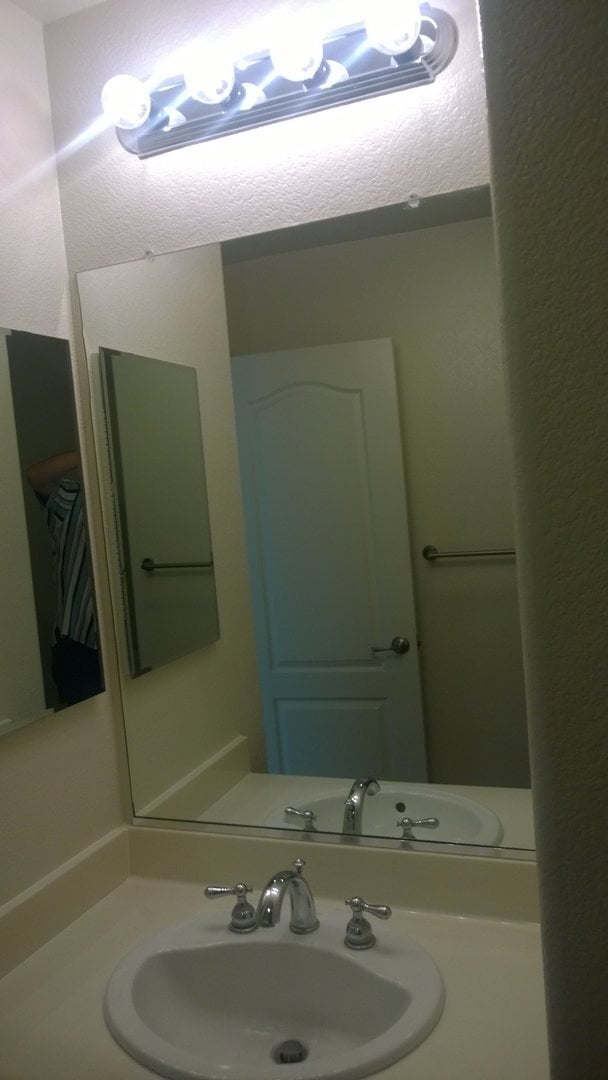 Building Photo - Excellent Elk Grove Location, Spacious 4 b...