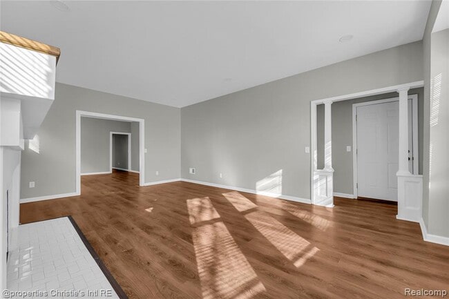 Building Photo - 2508 Clairmount Ave