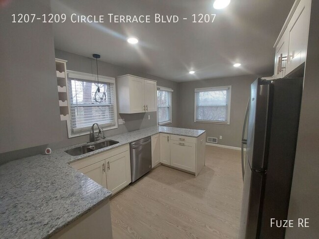 Building Photo - Available NOW! Lower Level 4 Bed / 2 Bath ...