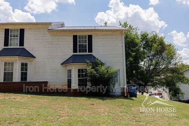 Building Photo - 195 Westchester Cir