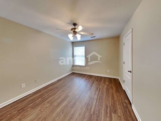 Building Photo - 183 Diamond Ridge Ave