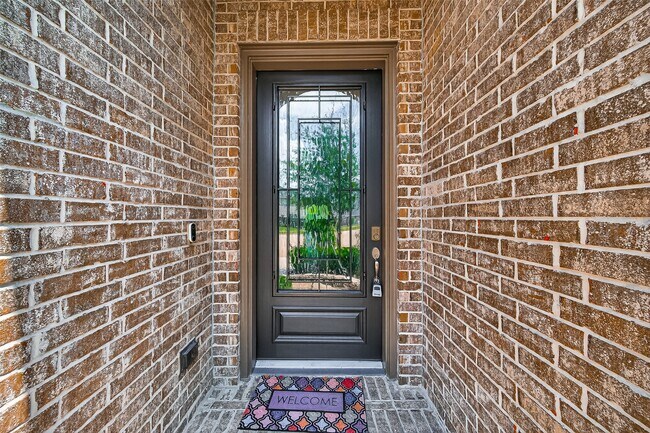 Building Photo - 3602 Lake Falls Dr