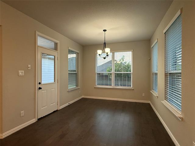 Building Photo - 1717 Victoria Dr