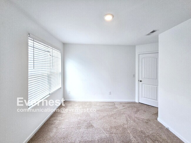 Building Photo - 4039 Meredith Woods Ln