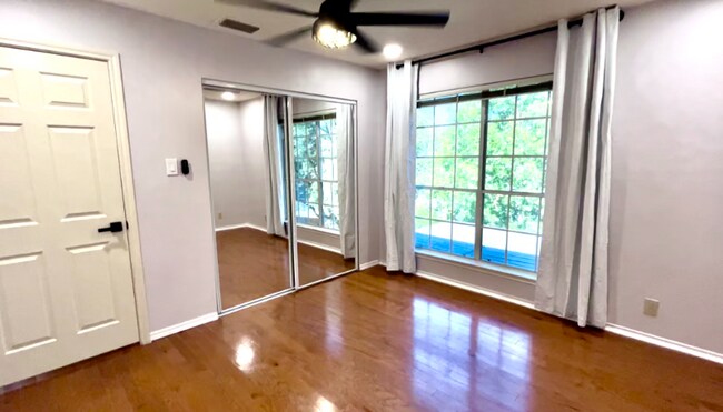Building Photo - 17915 Crystal Knoll