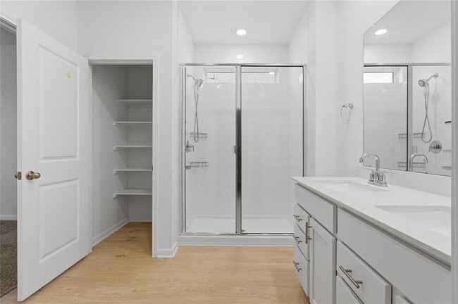 Building Photo - 465 Brooks Ranch Dr