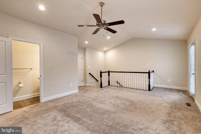Building Photo - 1071 Red Clover Rd