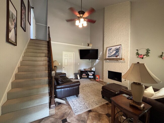 Building Photo - 4 BEDROOM IN NORTH  BOSSIER