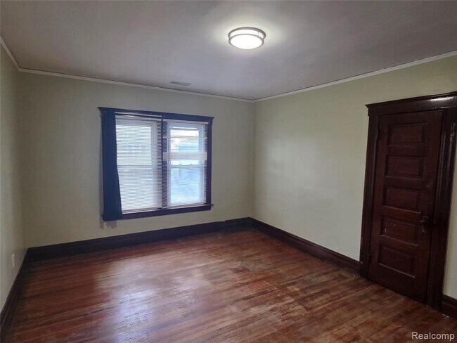 Building Photo - 3254 Hogarth St