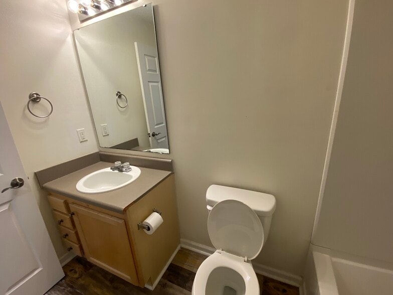 Bedroom 3's Private Bath - 1311 Harts Ridge Dr