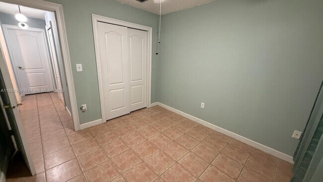 Building Photo - 15430 SW 81st Cir Ln