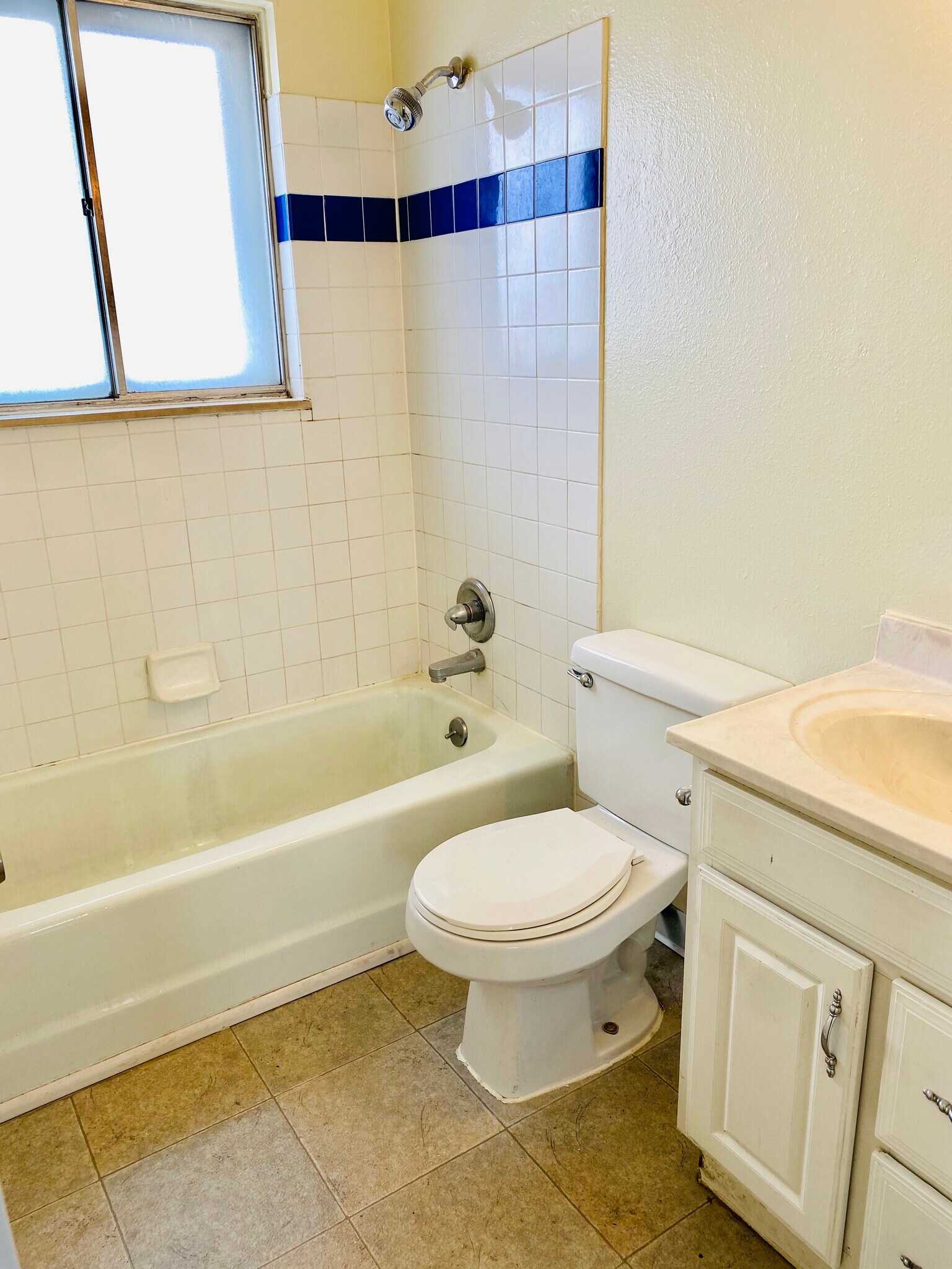 Building Photo - 4710 Scenic Cir